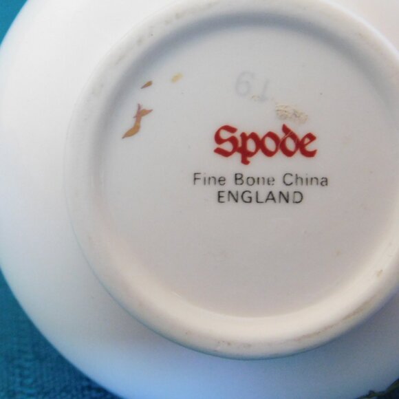 Spode 19 blue floral mini bud vase mint condition - Picture 6 of 6